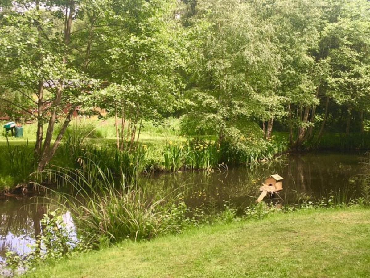 Hollicarrs - Wildflower Lodge York Bagian luar foto